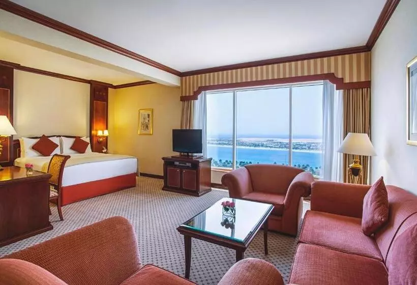 سوییت جونیور با چشم‌انداز دریا, Corniche Hotel Abu Dhabi