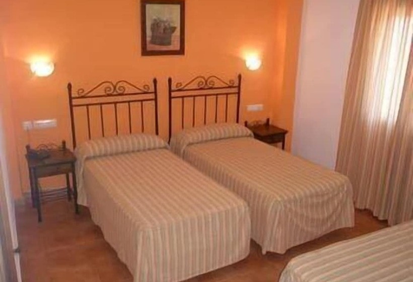 غرفة قياسية, Cortijo Los Gallos