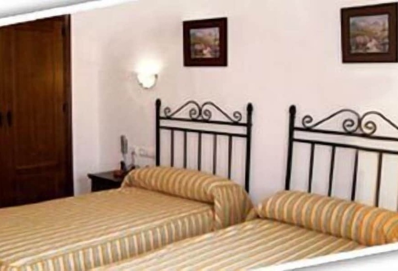 غرفة قياسية, Cortijo Los Gallos