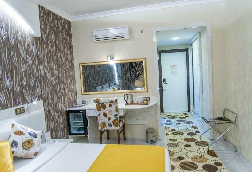 اتاق لوکس با تخت بزرگ, Dundar