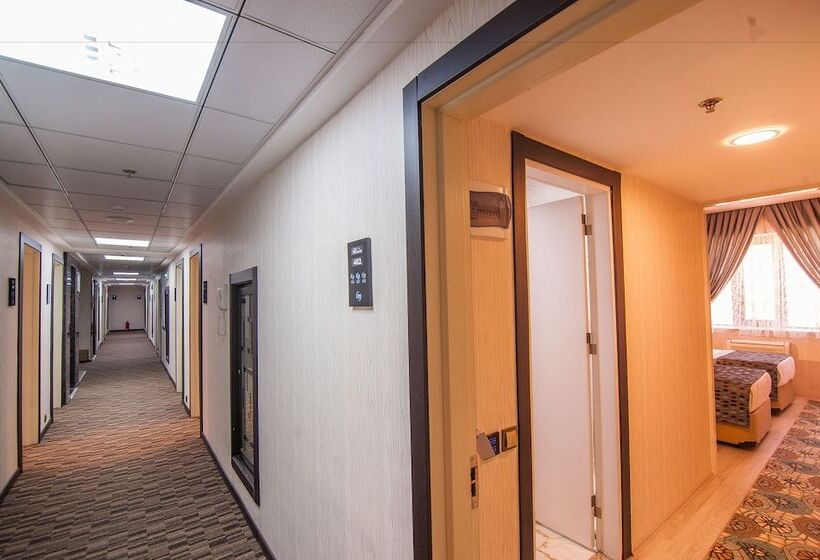 디럭스 룸, Dundar