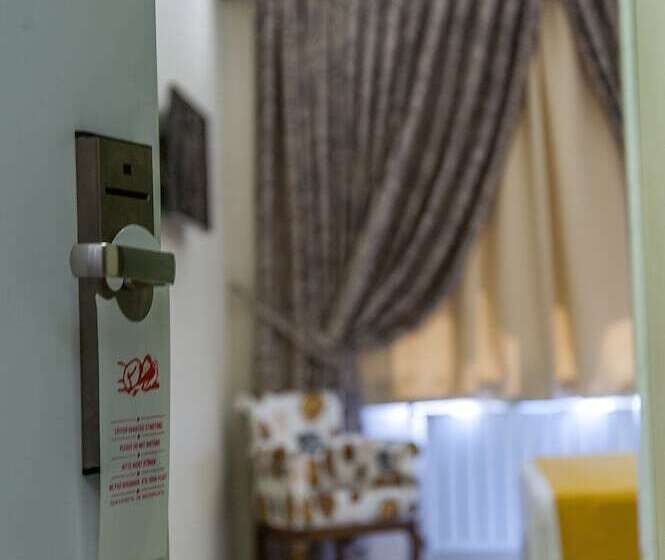 디럭스 룸, Dundar