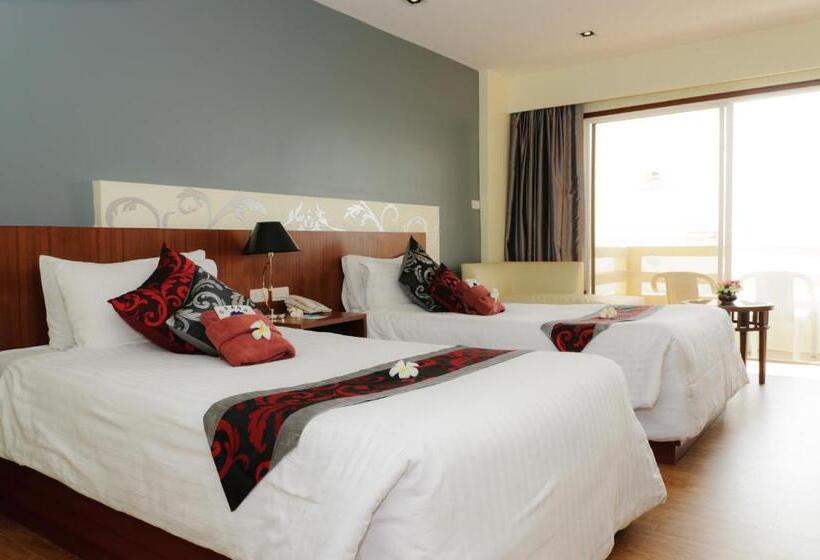 اتاق سوپریور با چشمانداز جانبی دریا, Grand Jomtien Palace Hotel   Sha Extra Plus