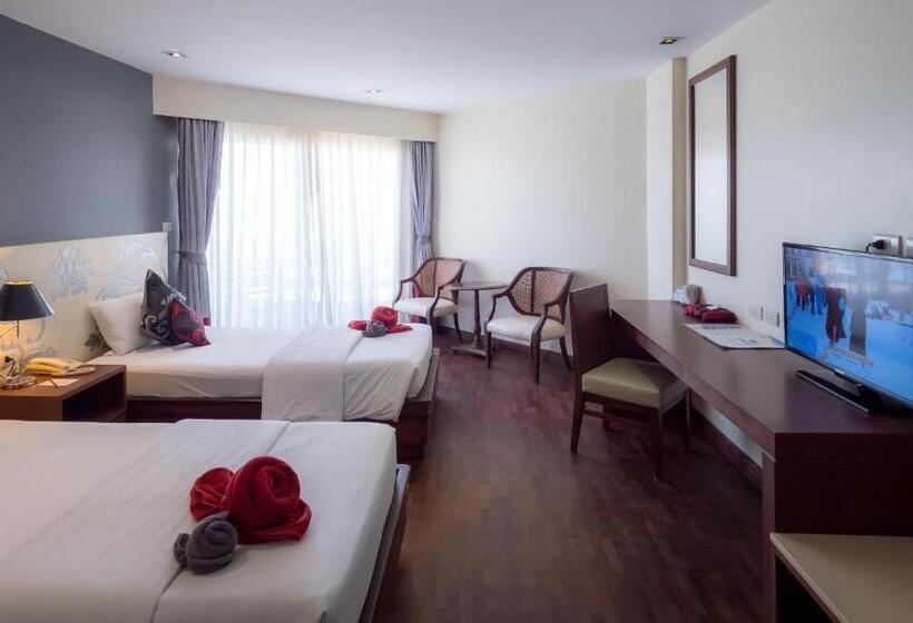 اتاق سوپریور با چشمانداز جانبی دریا, Grand Jomtien Palace Hotel   Sha Extra Plus