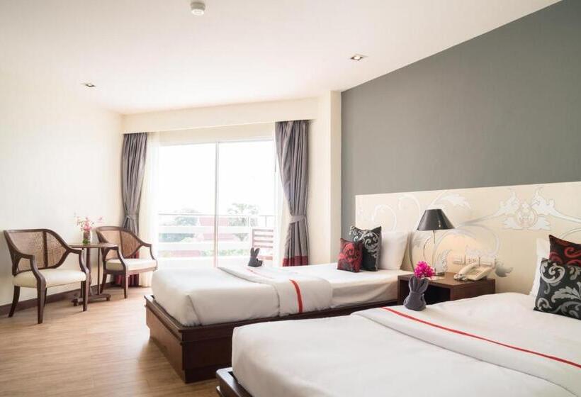 اتاق سوپریور با چشمانداز جانبی دریا, Grand Jomtien Palace Hotel   Sha Extra Plus