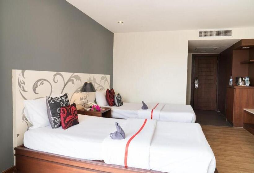 اتاق سوپریور با چشمانداز جانبی دریا, Grand Jomtien Palace Hotel   Sha Extra Plus