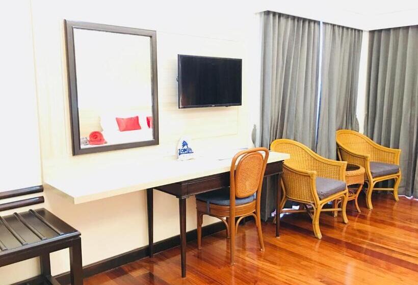 کلبه ییلاقی سوپریور یک خوابه, Grand Jomtien Palace Hotel   Sha Extra Plus