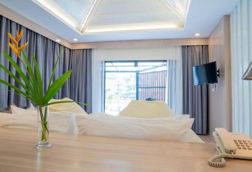 کابین, Grand Jomtien Palace Hotel   Sha Extra Plus