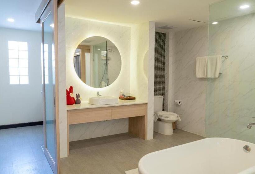Cabana, Grand Jomtien Palace Hotel   Sha Extra Plus