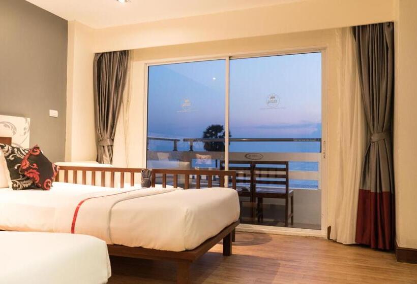 Triple Room Sea View, Grand Jomtien Palace Hotel   Sha Extra Plus