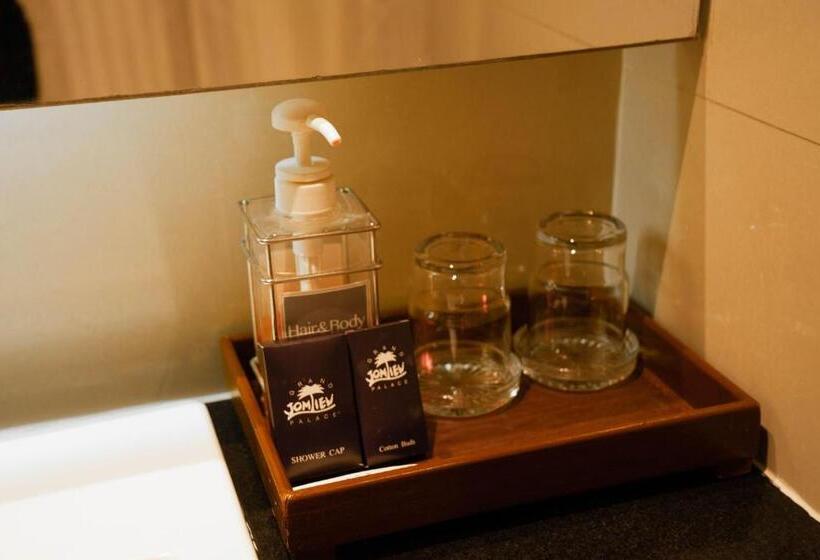 Triple Room Sea View, Grand Jomtien Palace Hotel   Sha Extra Plus