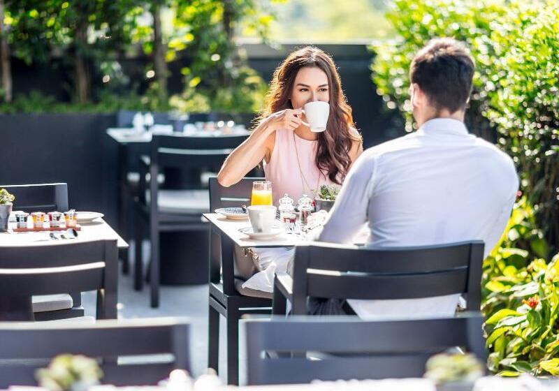 سوییت جونیور, Grand Jomtien Palace Hotel   Sha Extra Plus