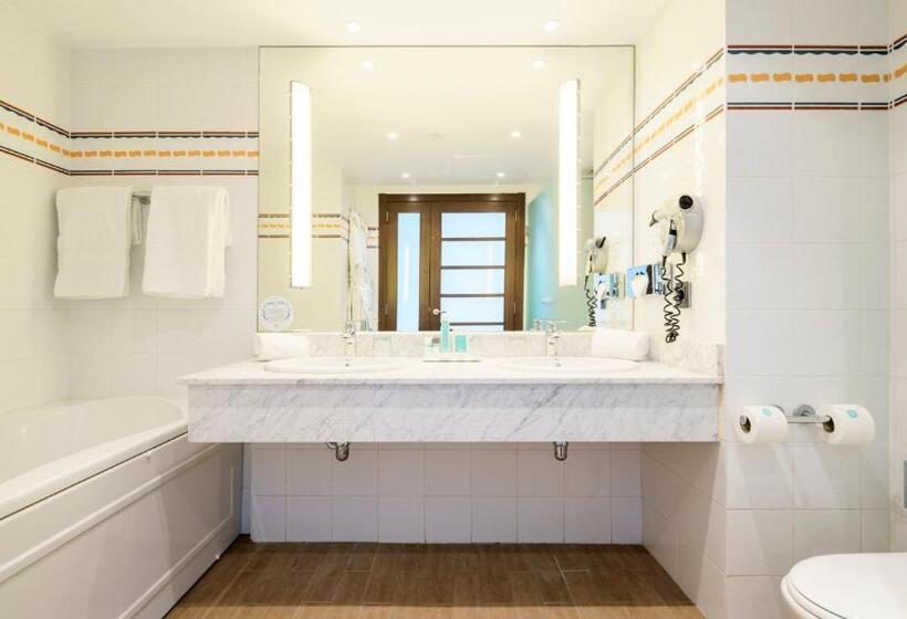 غرفة سوبيريور, Ilunion Valencia  4