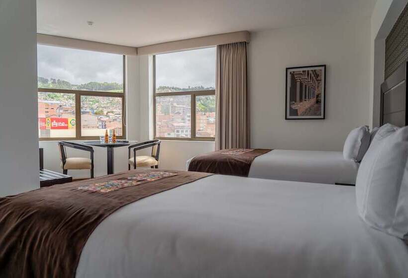 غرفة قياسية, Jose Antonio Cusco