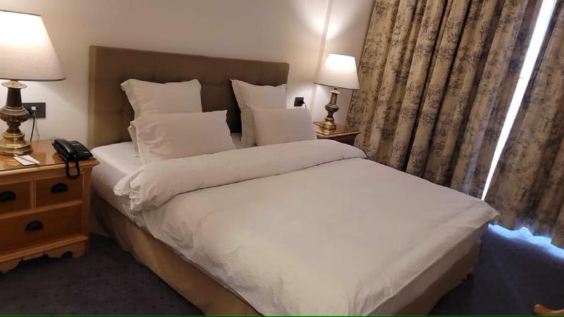 سوییت اجرایی, Napoleon Beirut