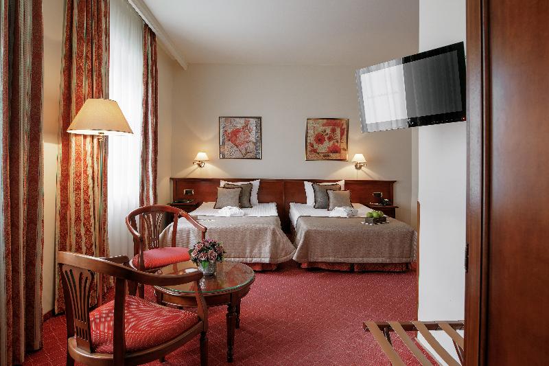 اتاق کلاس بیزنس, National