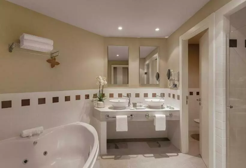 سوییت جونیور, Precise Resort El Rompido-The Hotel