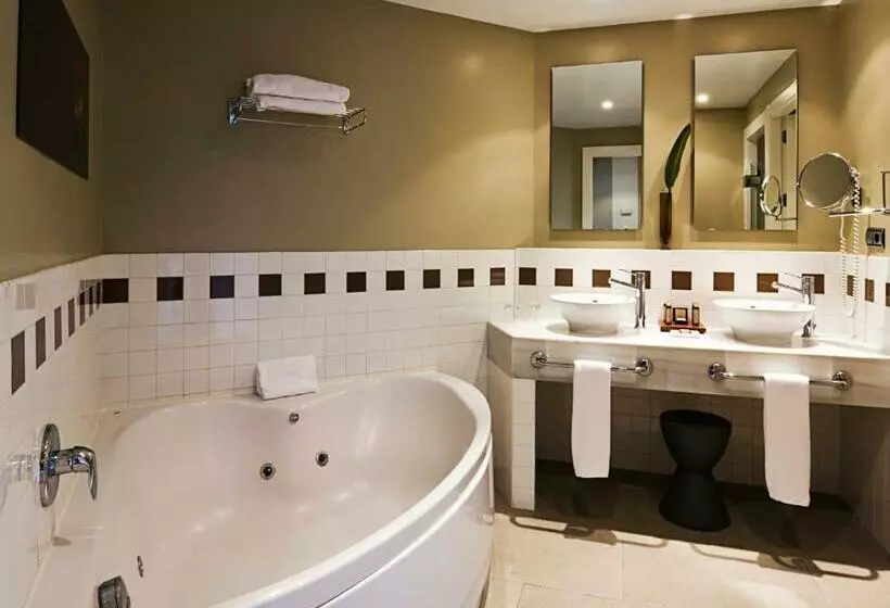 سوییت جونیور, Precise Resort El Rompido-The Hotel