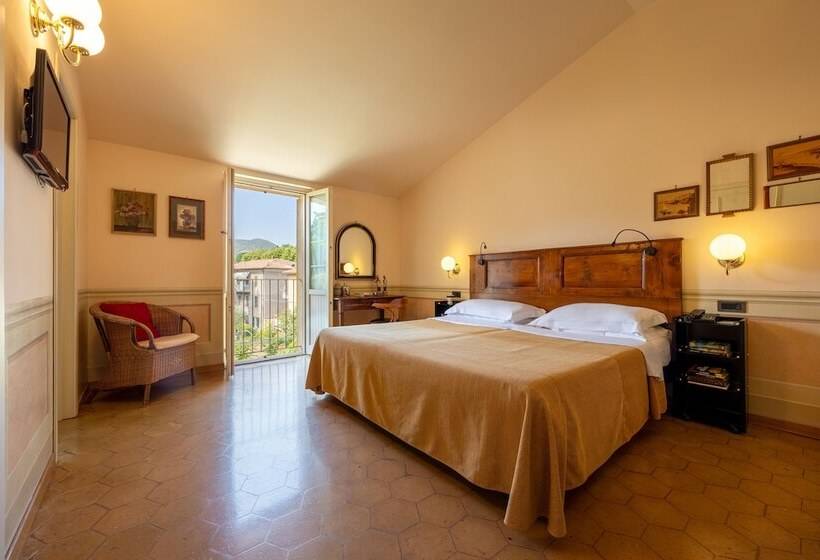 Классический Номер, San Luca