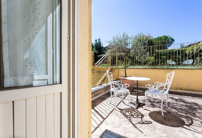 اتاق سوپریور, San Luca