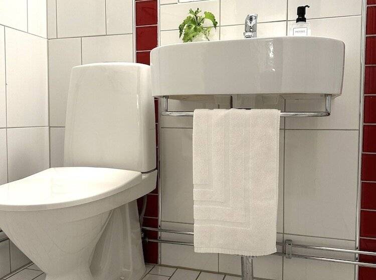 اتاق استاندارد سه نفره, Spar Hotel Gårda