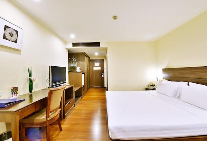 اتاق سوپریور, St. James