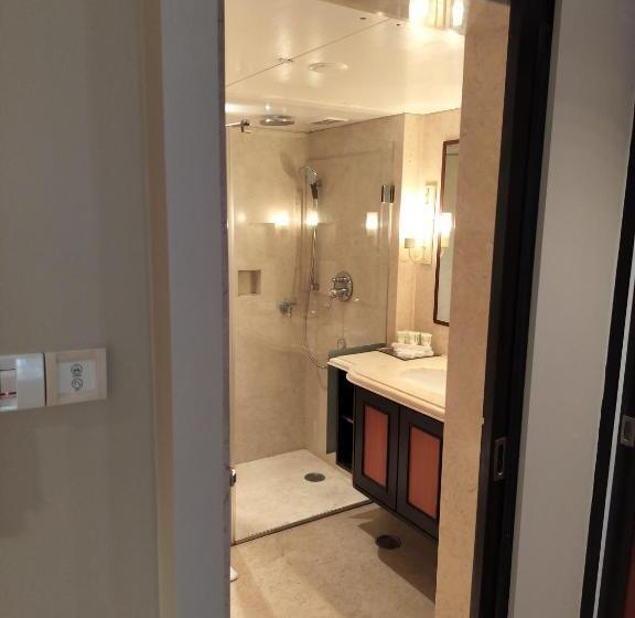 스위트, St. Mark S