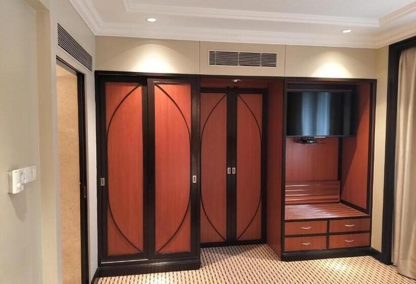 스위트, St. Mark S