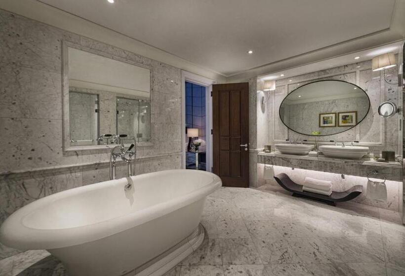 جناح, The Ritzcarlton, Doha