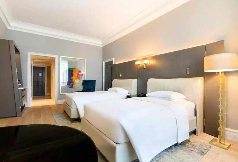 اتاق لوکس با چشم‌انداز دریا, The Ritzcarlton, Doha