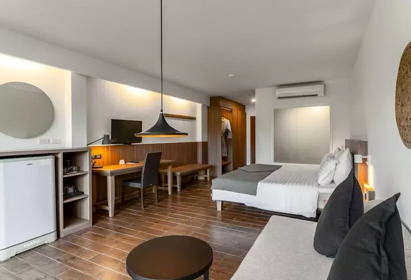 プールの見えるデラックスルーム, Sunprime Kamala Beach