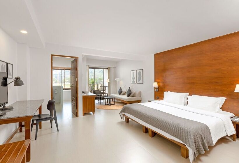 Полулюкс, Sunprime Kamala Beach