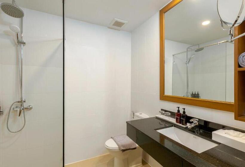 Номер Deluxe, Sunprime Kamala Beach