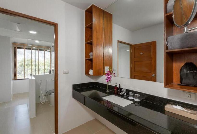 Полулюкс, Sunprime Kamala Beach