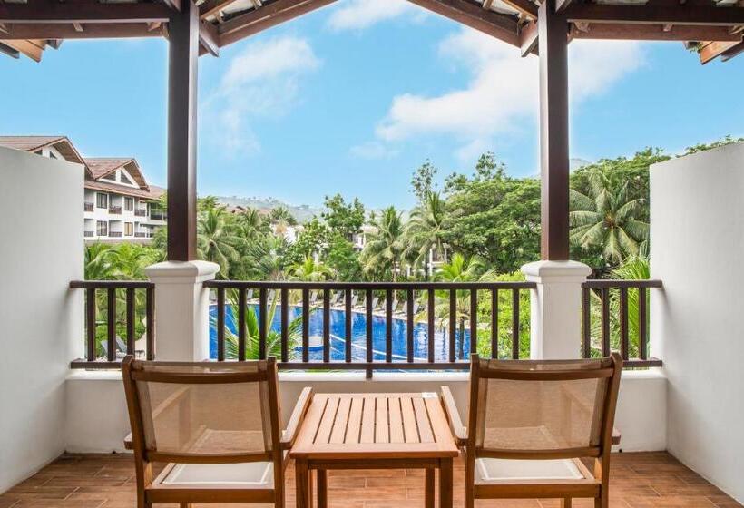 Номер Deluxe Вид на Бассейн, Sunprime Kamala Beach