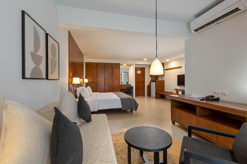 Полулюкс, Sunprime Kamala Beach