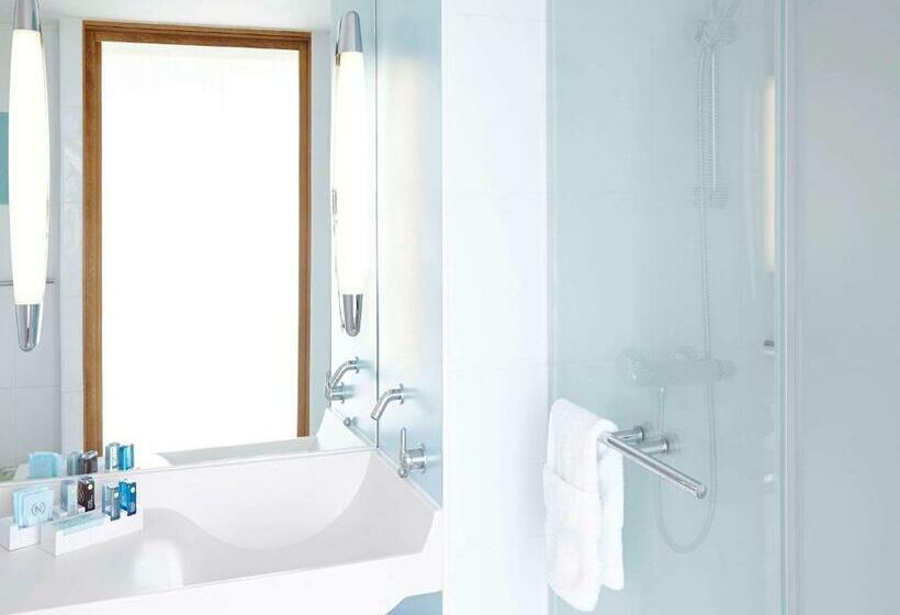 스탠다드 룸, Novotel Edinburgh Centre