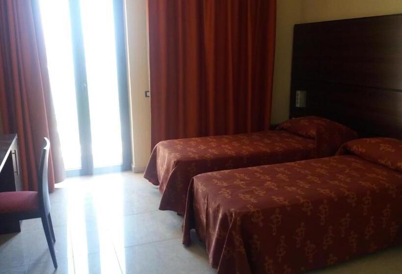 غرفة قياسية, Villa Damanti