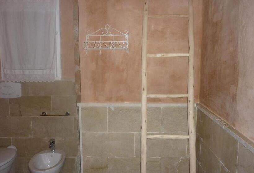 חיבור הדירה עם חדר שינה אחד, La Foresteria Dell'astore