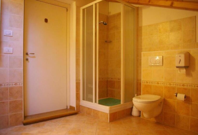 חדר סטנדרט עם מרפסת, B&b Tre Faggi