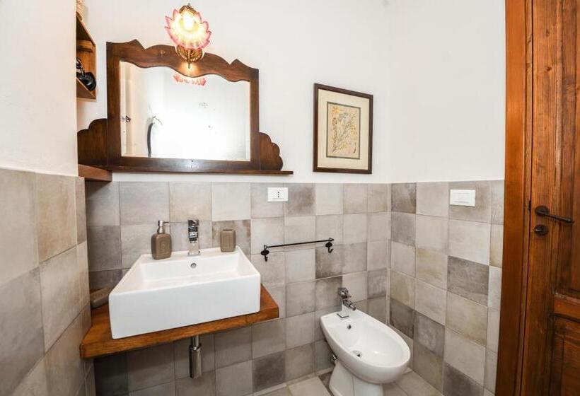 标准间带漩涡浴缸, Locanda Sette Fate Spa E Solarium