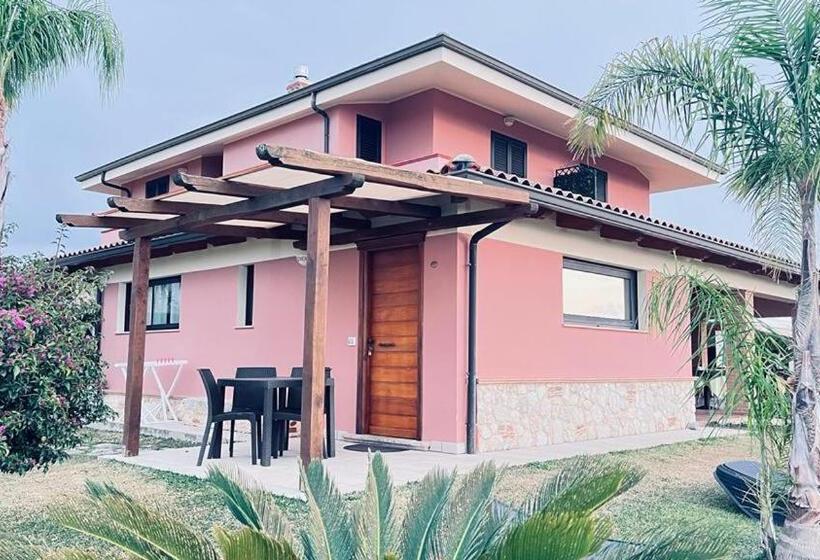 شقة غرفة واحدة مطلة على حمام السباحة, B&b Casale Pietrantica Tropea