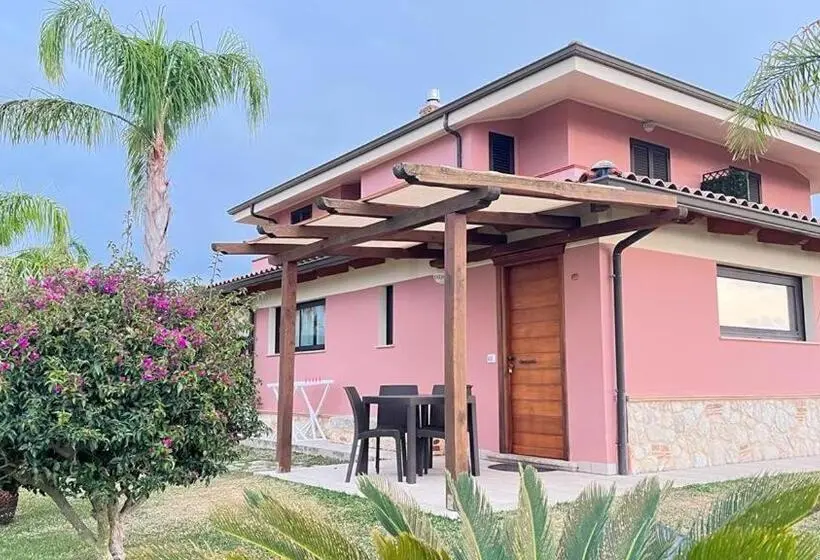 آپارتمان 1 خوابه با چشم‌انداز استخر, B&b Casale Pietrantica Tropea