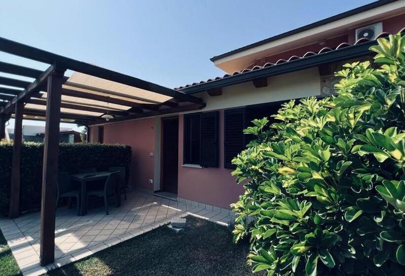 شقة غرفة واحدة مطلة على الحديقة, B&b Casale Pietrantica Tropea