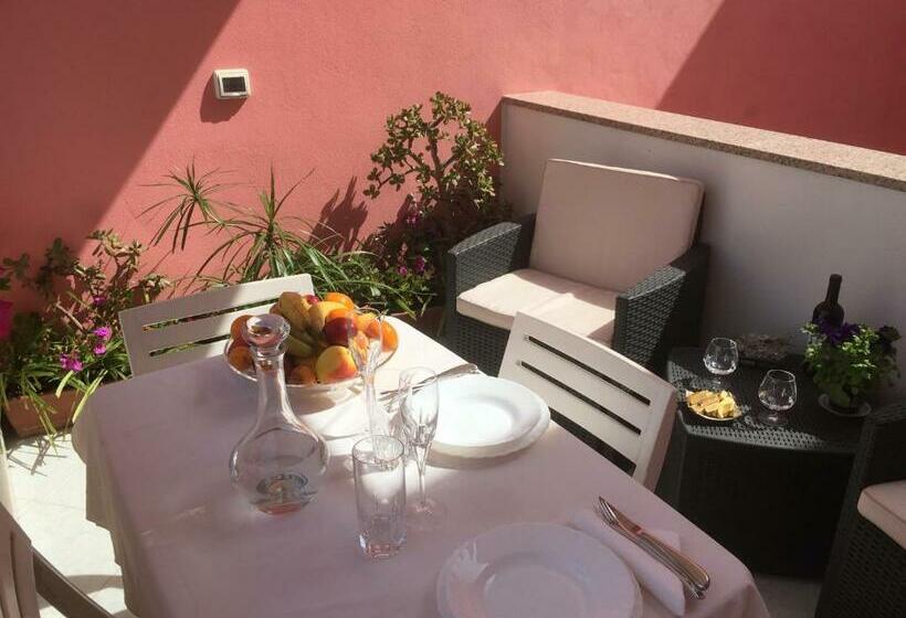 스탠다드 테라스 룸, L Aurora Viola