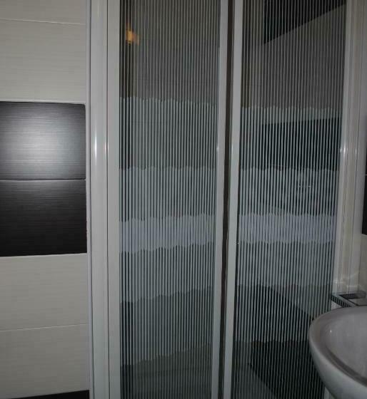 キングサイズベッドのスタンダードルーム, Annavi