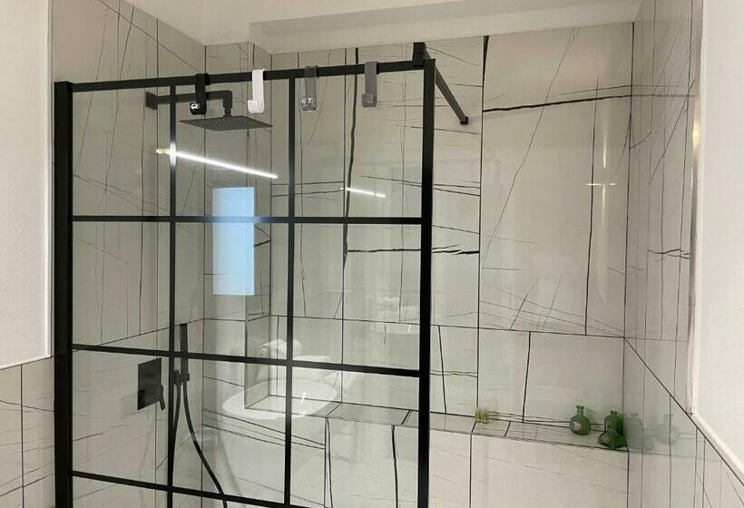 디럭스 룸, Hibiscus Villasimius B&b