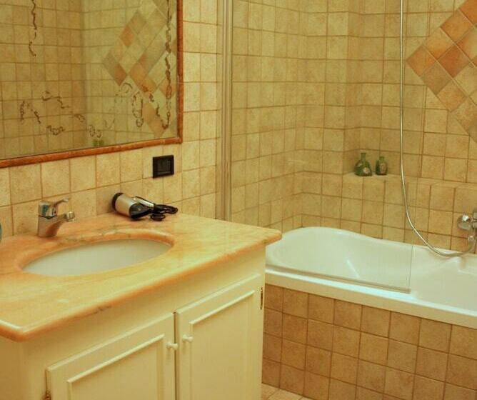 디럭스 룸, Hibiscus Villasimius B&b