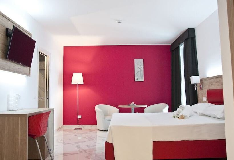 جناح جونيور مطلّ علي البحر, Ambruosi Village Resort & Spa