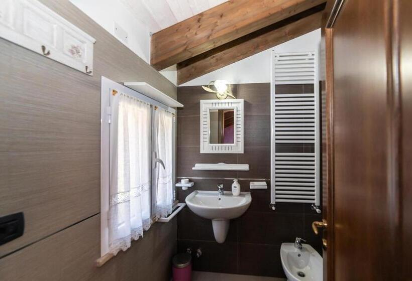 标准间带山景, Il Viaggio